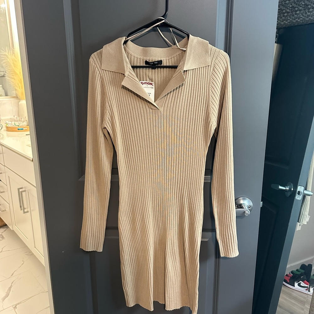 Elegant Tan Ribbed Knit Dress
